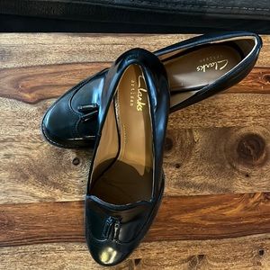 NWT Clarks Size 7. Loafers with tassel